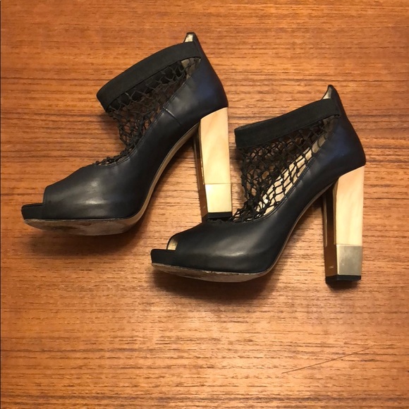 BALLY | Peep Toe Fishnet Wood Block Heels - V Rare - Picture 4 of 8